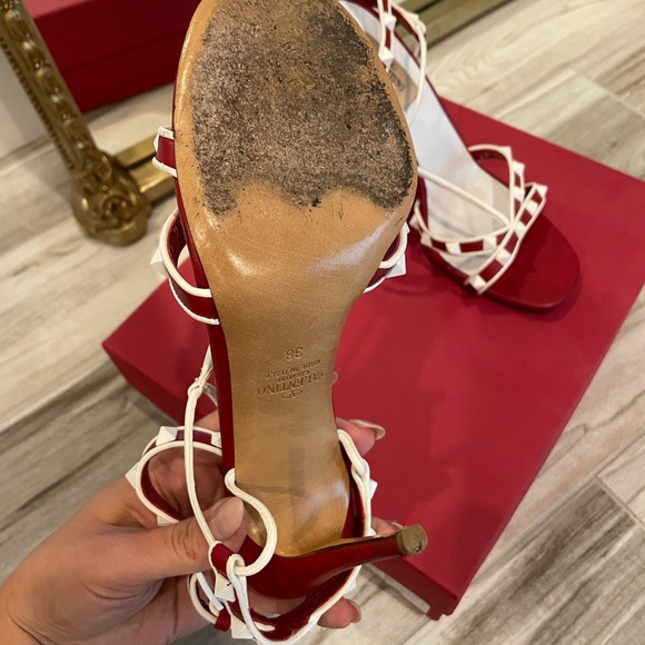 Valentino red rockstud heels - Picture 5 of 15